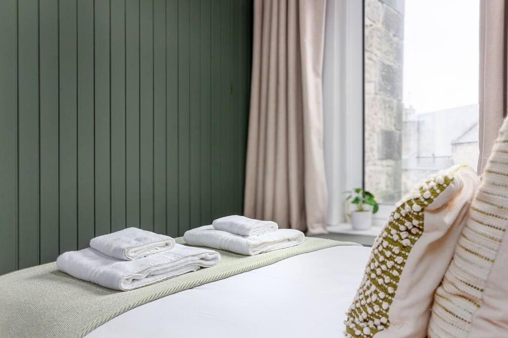 The Stylish 3-Bedroom Maisonette Retreat スターリング エクステリア 写真