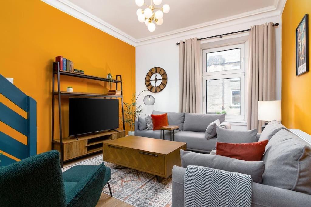 The Stylish 3-Bedroom Maisonette Retreat スターリング エクステリア 写真
