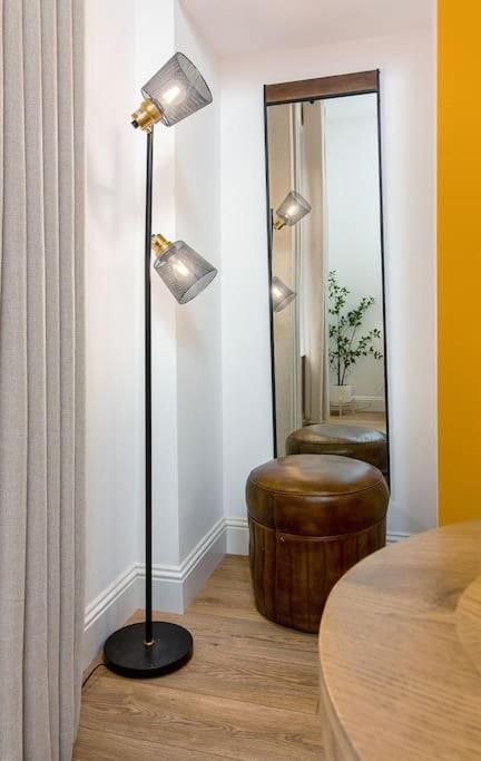 The Stylish 3-Bedroom Maisonette Retreat スターリング エクステリア 写真