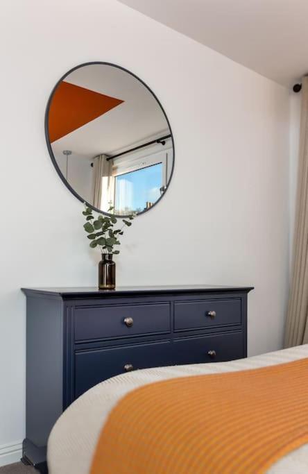 The Stylish 3-Bedroom Maisonette Retreat スターリング エクステリア 写真